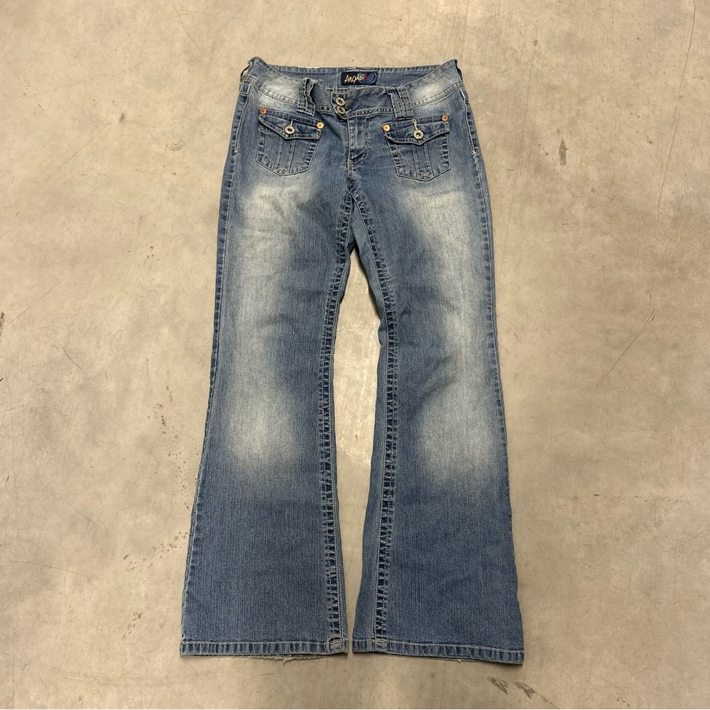 Chic Denim Flare Jeans